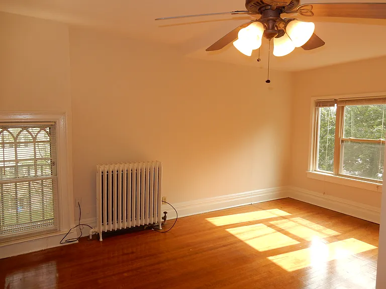 4 Arnold Park #8 — Photo 2