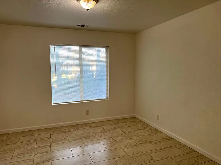 657 Chestnut St #657 — Photo 18