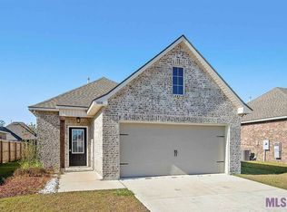1014 Gentle Wind Dr, Zachary, LA 70820
