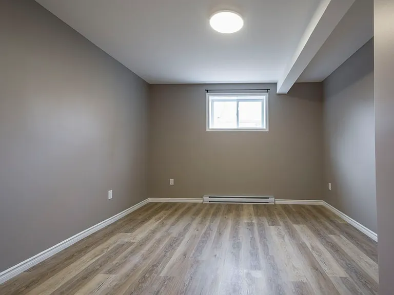 198 Lingham St #B — Photo 11