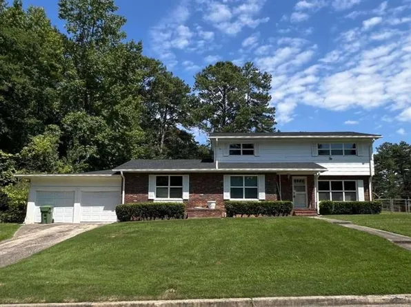 2338 Navajo Trl SW, Atlanta, GA 30331