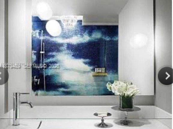 5th image of 1100 West Ave #1510