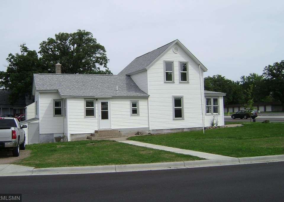 1st image of 323 2nd Ave S