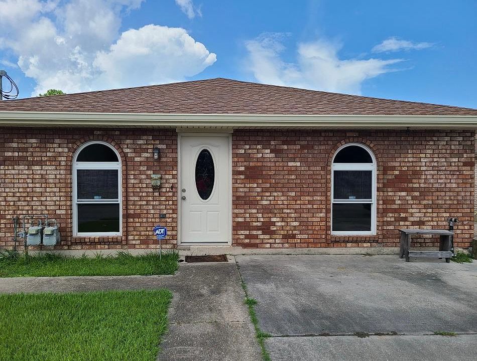 1st image of 3604 Pakenham Dr