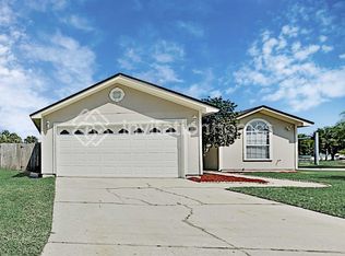 2463 Twin Springs Dr N, Jacksonville, FL 32246
