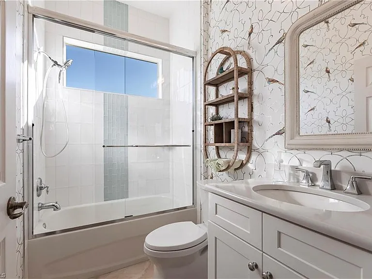 3920 Lakeview Isle Ct — Photo 28