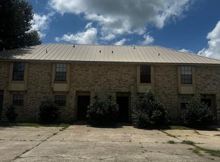 1628 Starboard Dr, Baton Rouge, LA 70820