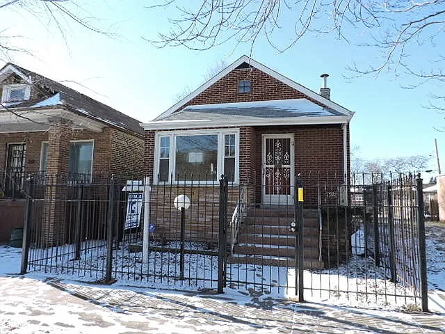 7926 S Anthony Ave photo 1