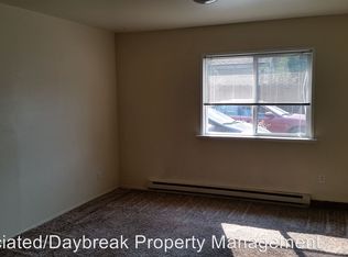 1607 River Rd TRLR B, Yakima, WA 98902