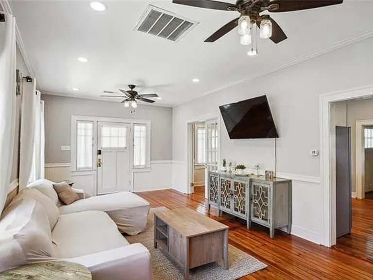 5162 Spain St — Photo 2