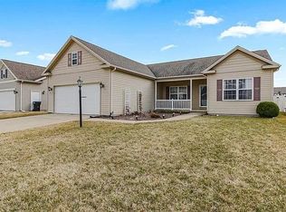 3903 Pebblebrook Ln, Champaign, IL 61822