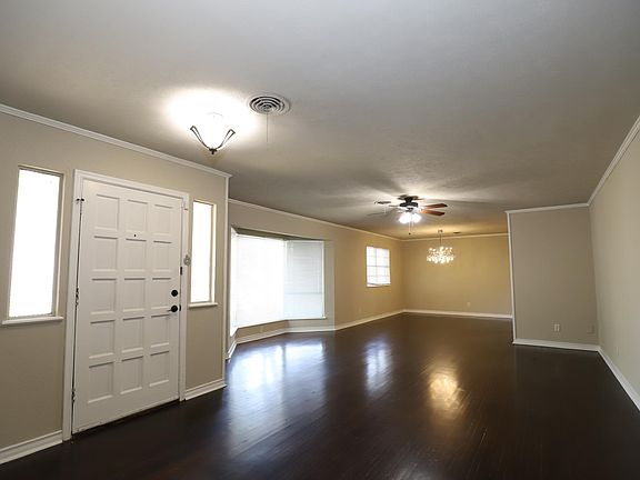 3rd image of 4216 Grand Lake Dr