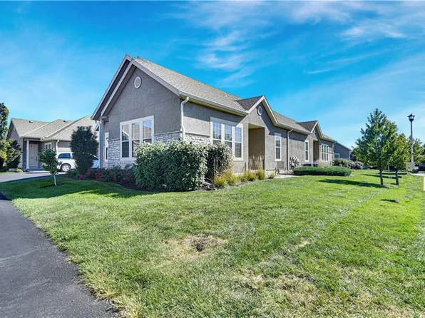 15621 S Church St Unit 2003, Olathe, KS 66062