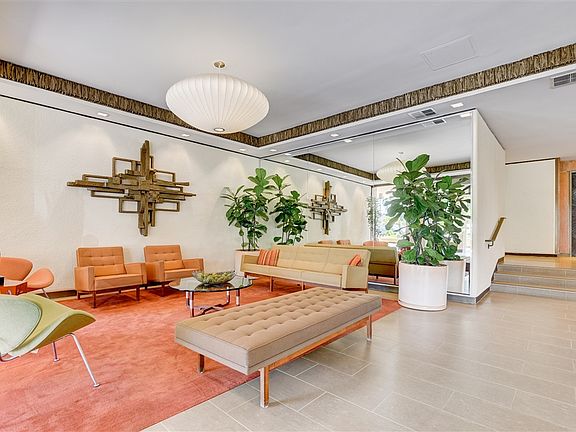 4th image of 666 Upas St Unit 402