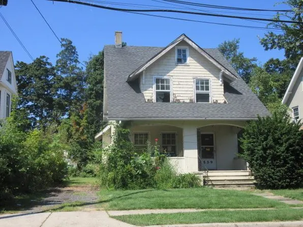 559 Mountain Ave, Bound Brook, NJ 08805