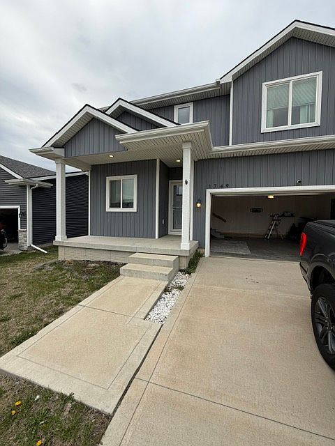 1st image of 1749 Ashwood Ave