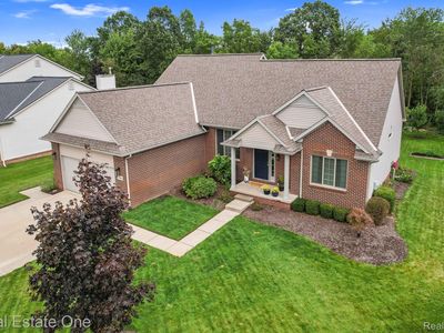 25840 McCrory Ln, South Lyon, MI, 48178
