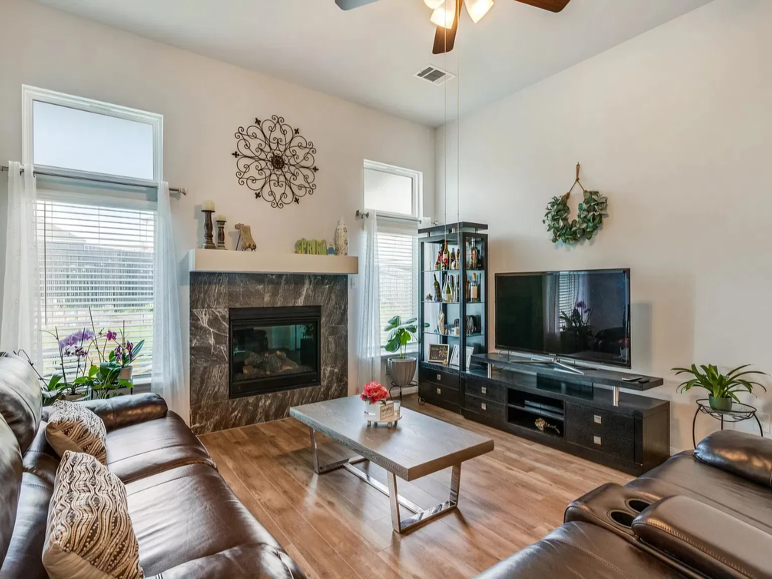3 bed, 1687 sqft, $2,295 — Photo 3