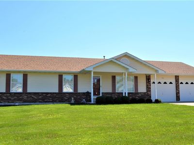 902 Sherwood Dr, Warrenton, MO, 63383