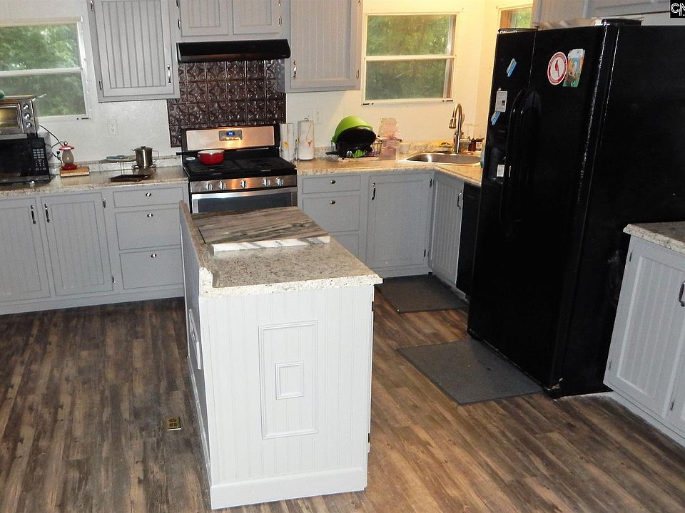 2nd image of 253 Cricket Hill Dr