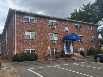 232 Low St APT 7, Newburyport, MA, 01950