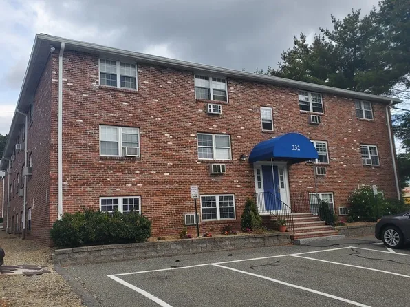 232 Low St APT 7, Newburyport, MA 01950