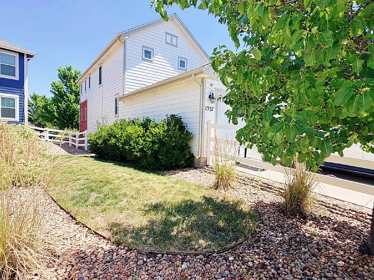1323 S Duquesne Ct — Photo 26
