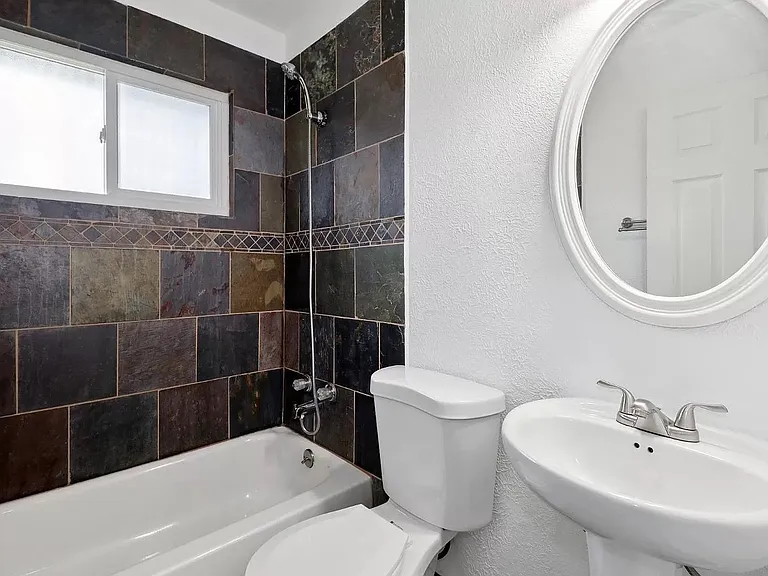 9036 New Dawn Dr — Photo 22