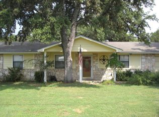141 Fawn Valley Ln, Kerrville, TX 78028