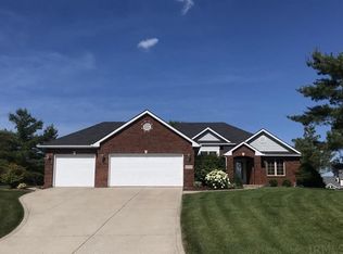 15318 Rolling Oaks Pl, Leo, IN 46765