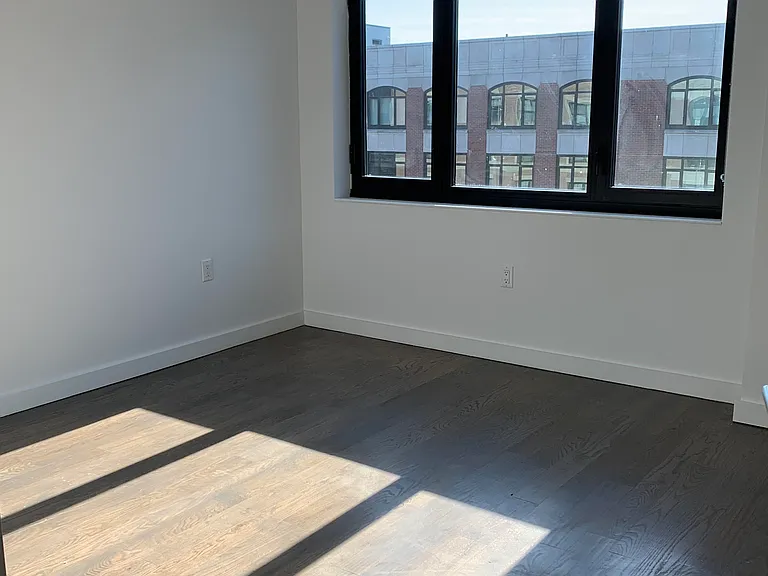 125 Parkside Ave #5E — Photo 6