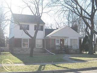 1st image of 20606 Woodside St