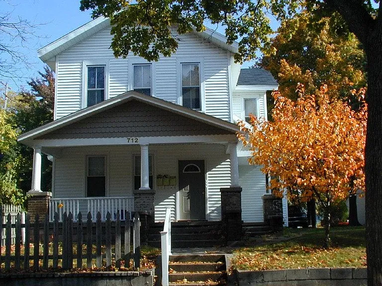 712 Fairview Ave NE #1 — Photo 26