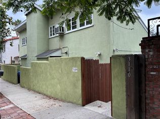3107 Hollycrest Dr, Los Angeles, CA 90068