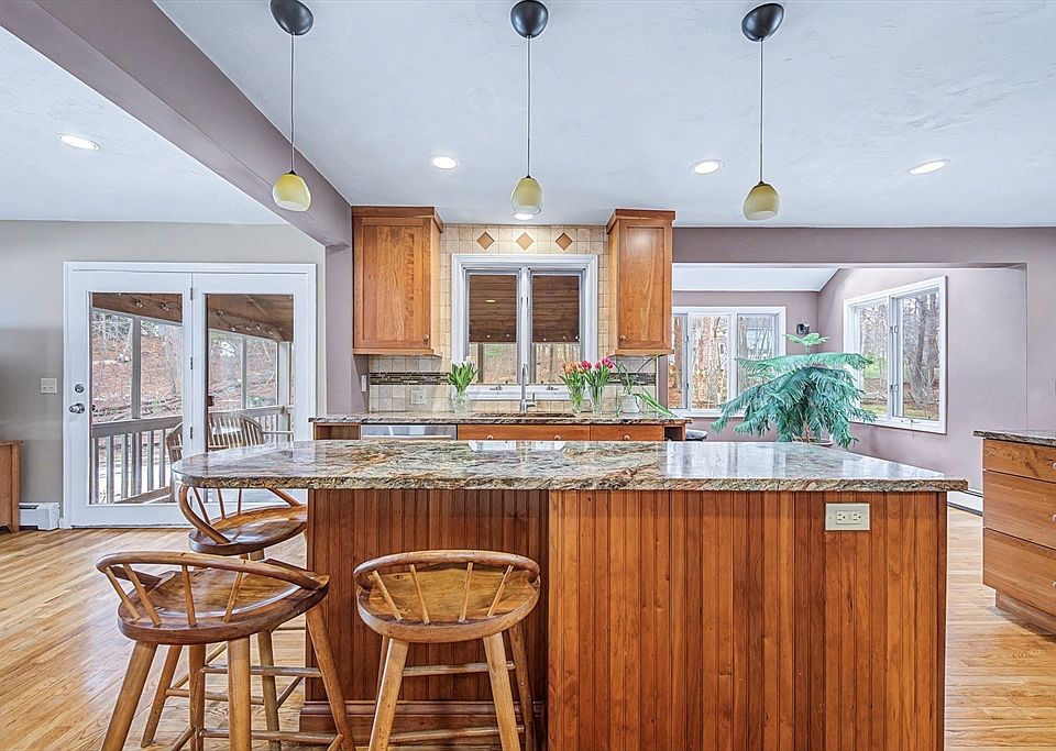 1st image of 6 Ledgestone Dr