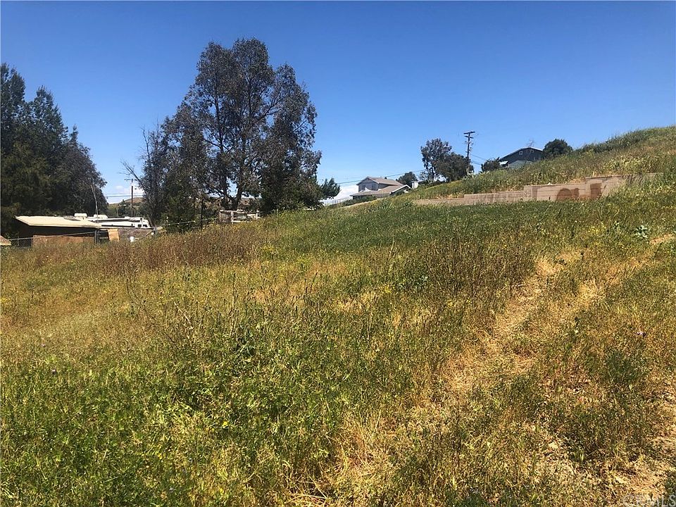 1st image of 23816 Johnson Ln