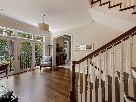 4th image of 1511 Forest Ave