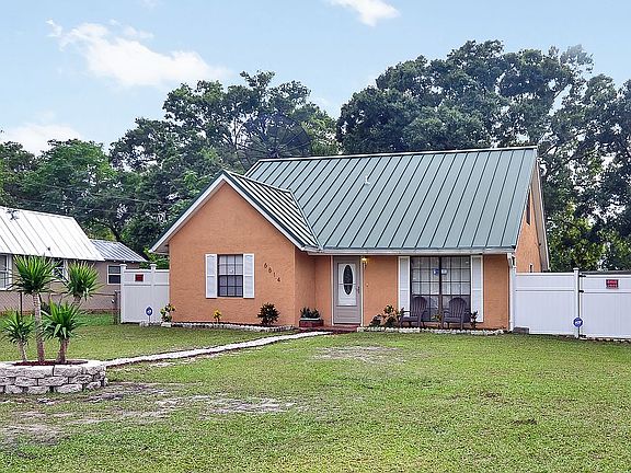 3rd image of 6814 N Orleans Ave