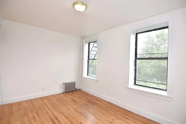 Rented by Bohemia Realty Group | media 8