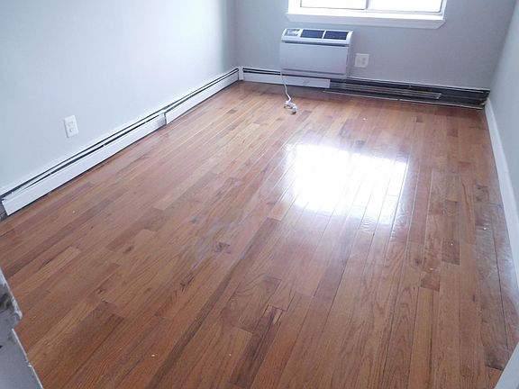 4th image of 140-16 34th Ave #802