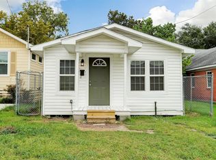 615 E 34th St, Houston, TX 77022