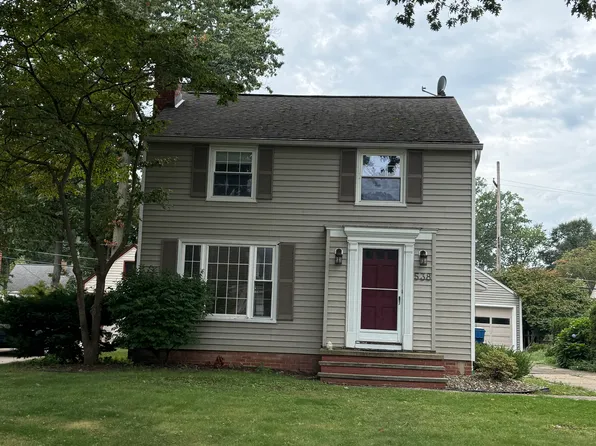 538 Oakmoor Ave, Bay Village, OH 44140