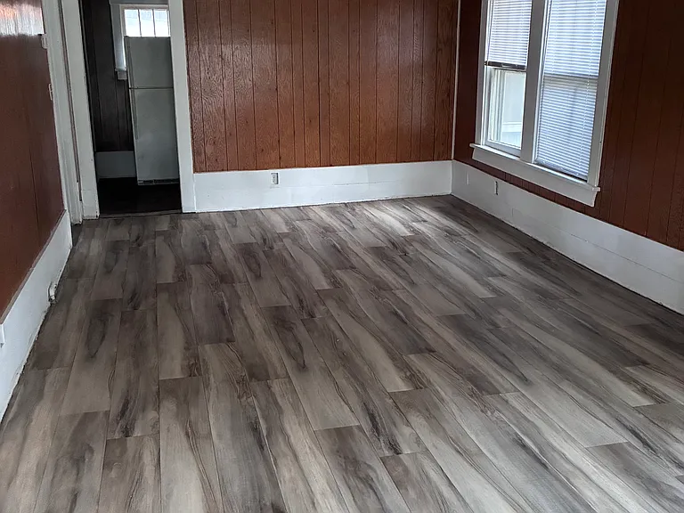 620 S Washington St — Photo 6