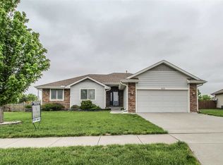4112 Taneil Dr, Manhattan, KS 66502