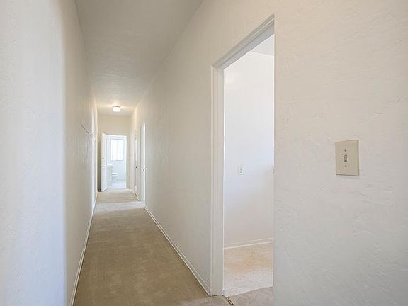 4th image of 315 N Atlantic Blvd