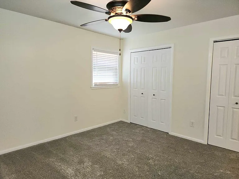 2905 Byron Ave — Photo 16