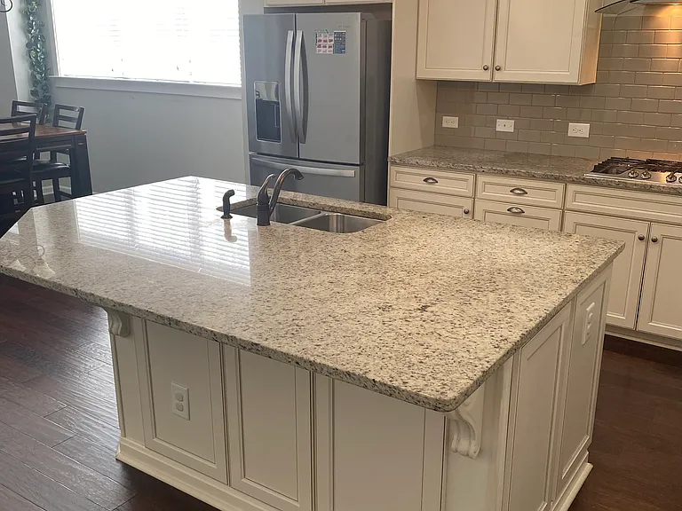 4221 Courtly Ln — Photo 12