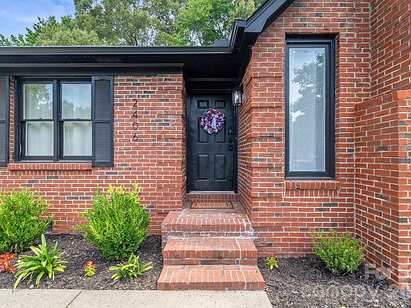 5th image of 2406 Bearskin Ln