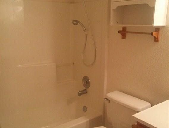 5th image of 15737 95th Ct SE