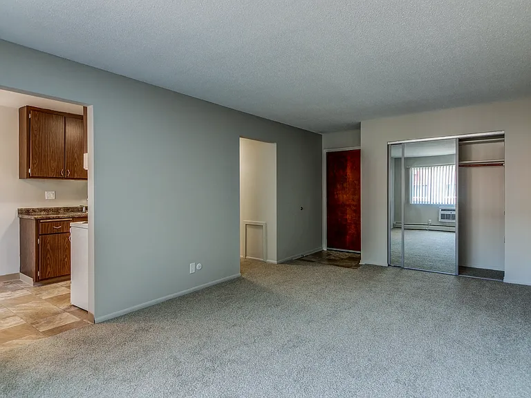 Cottage Terrace Apartments — Photo 11